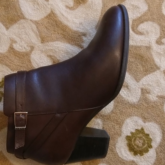 Vionic Shoes | Vionic Brown Leather Booties | Poshmark